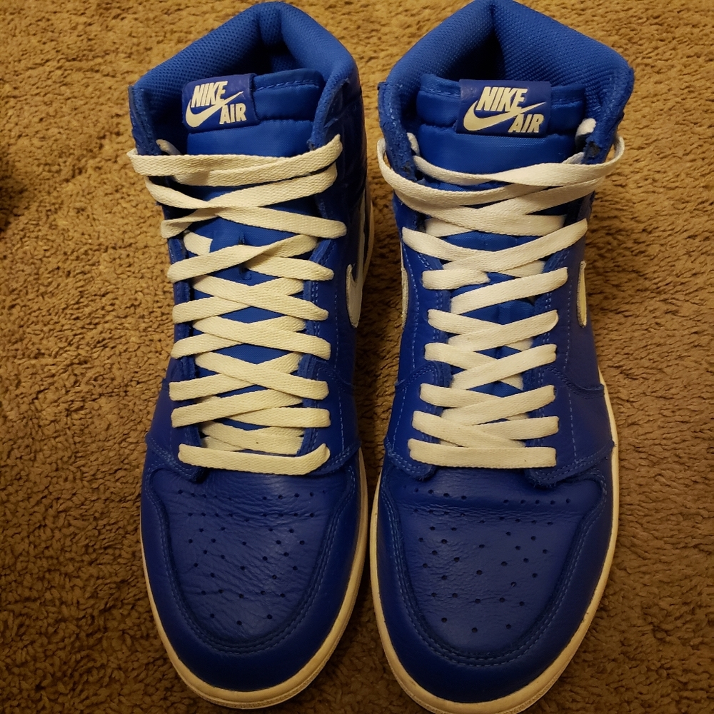 Jordan 1 retro high (hyper royals)